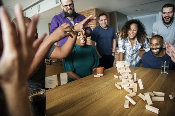 Quels sont les jeux de sensibilisation à faire lors d'un team building ?