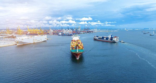 Antibes et l'industrie maritime : offres d'emploi dans le secteur naval